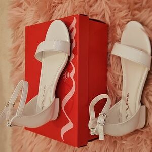 Girls Nina Shoes Hidi White Patent Sandal Size 11